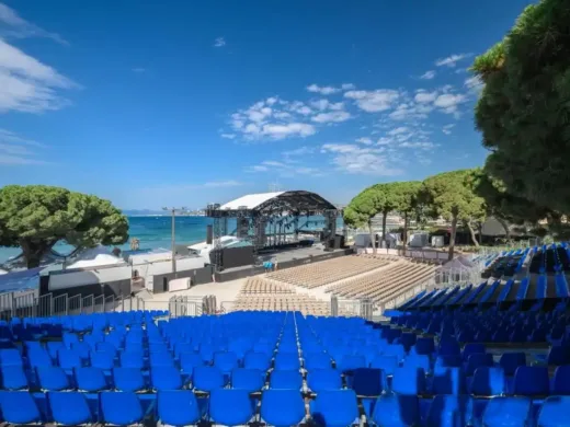 Festival et événement culturel à Nice (06) : tribunes, scènes et orchestration logistique