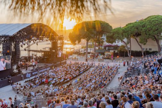 Les tribunes du célèbre Jazz à Juan